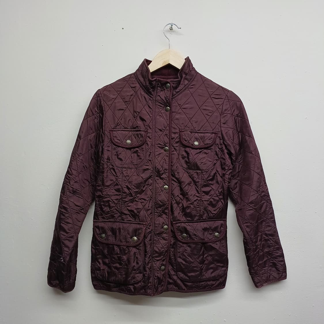 에디바우어 코듀로이 포인트 경량 자켓 S
                  상품이미지1