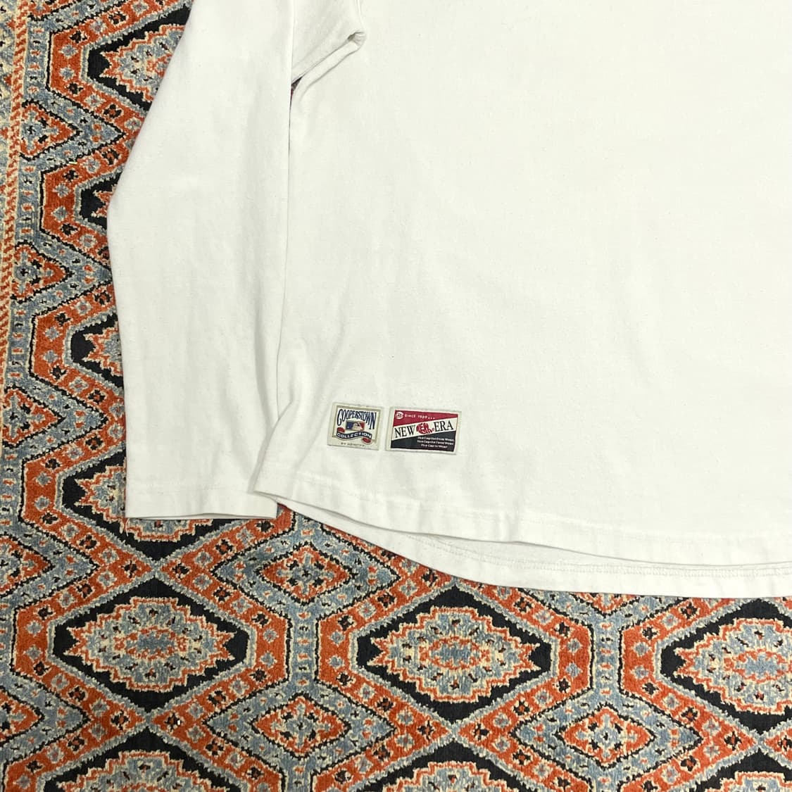 뉴에라 아이보리 화이트 뉴욕 프린팅 링거넥 긴팔 티셔츠 남성EU-M 상품이미지3