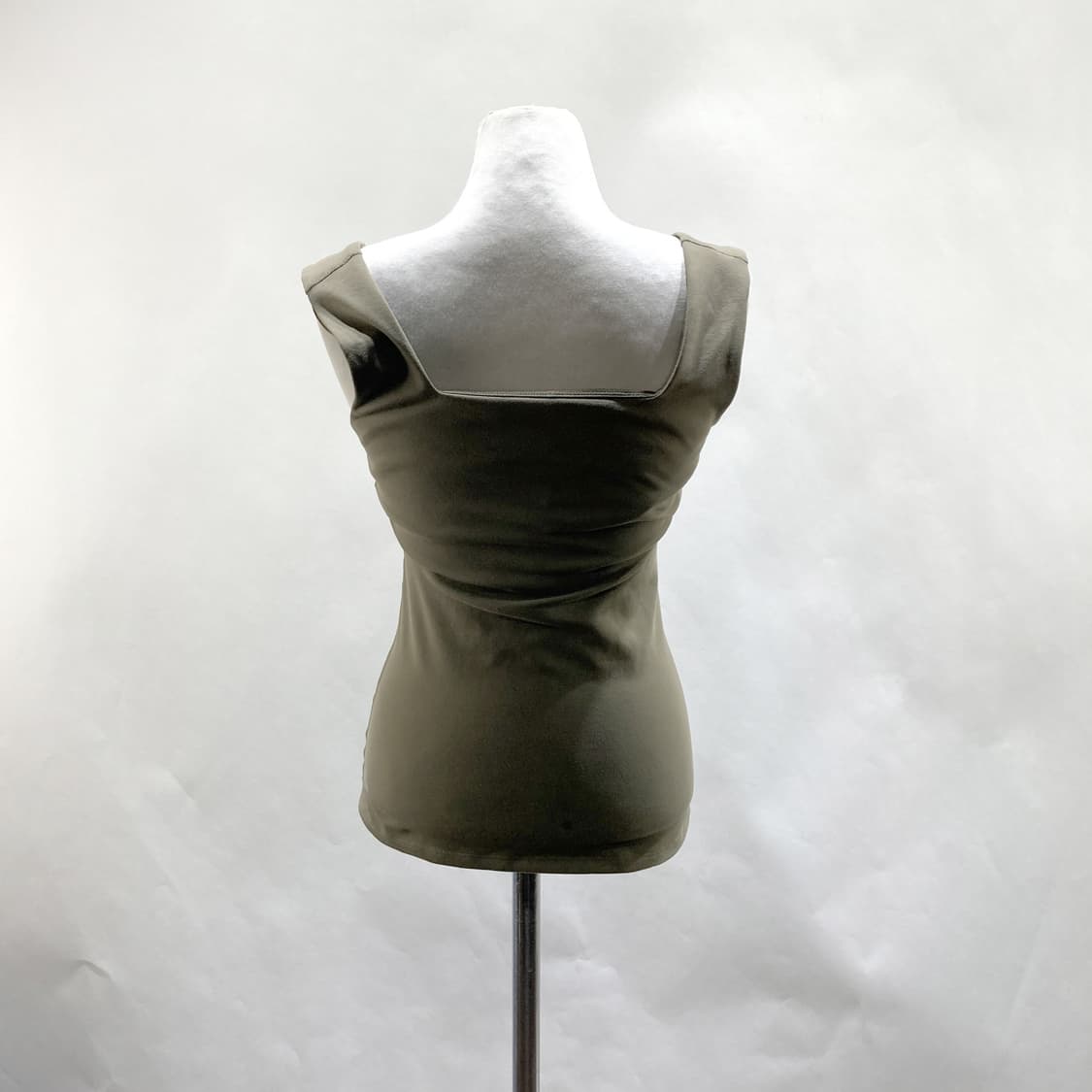 젝시믹스 여성 스퀘어넥 나시 카키 M 상품이미지3