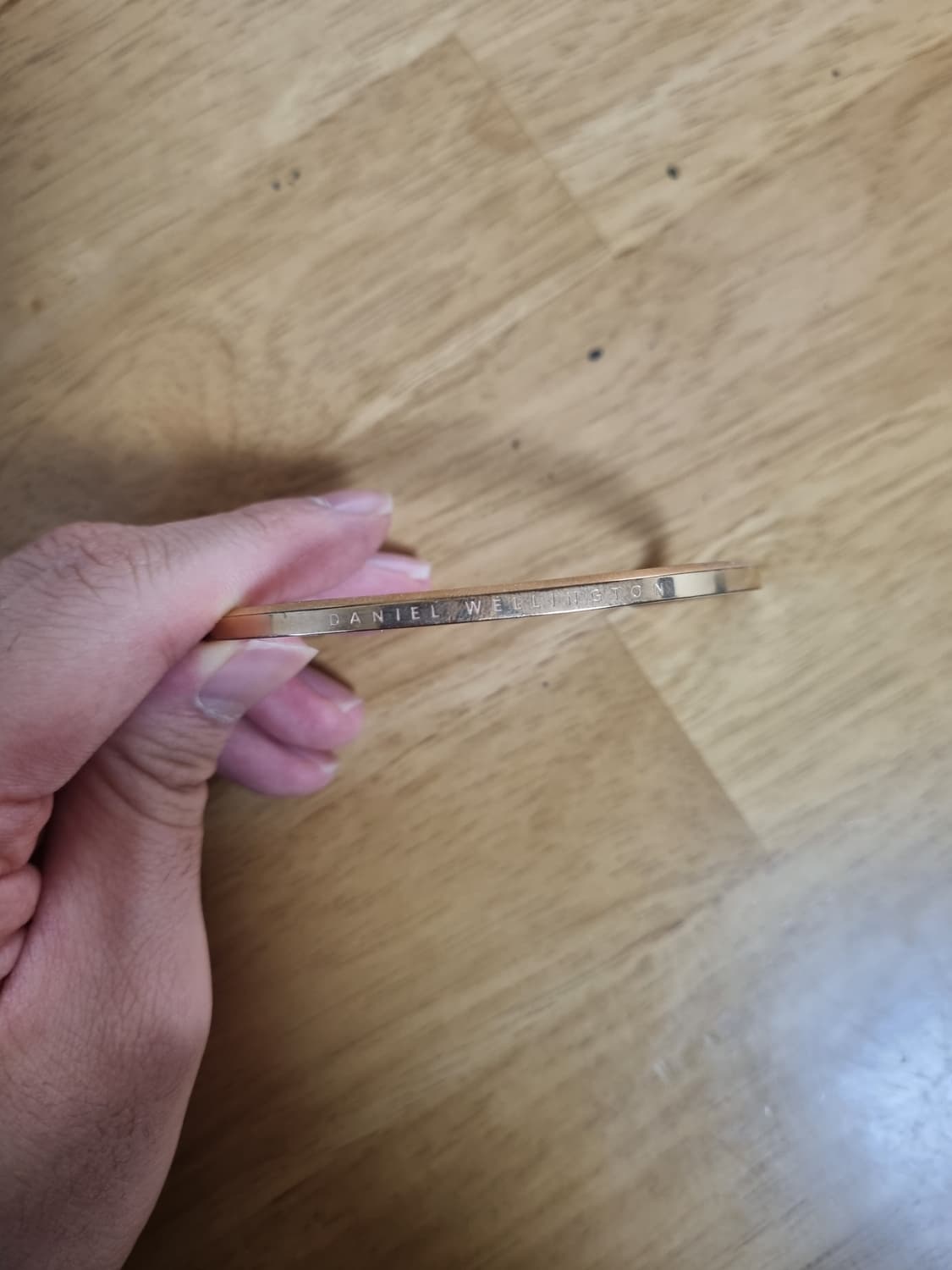 다니엘 웰링턴 뱅글 팔찌 골드 상품이미지2