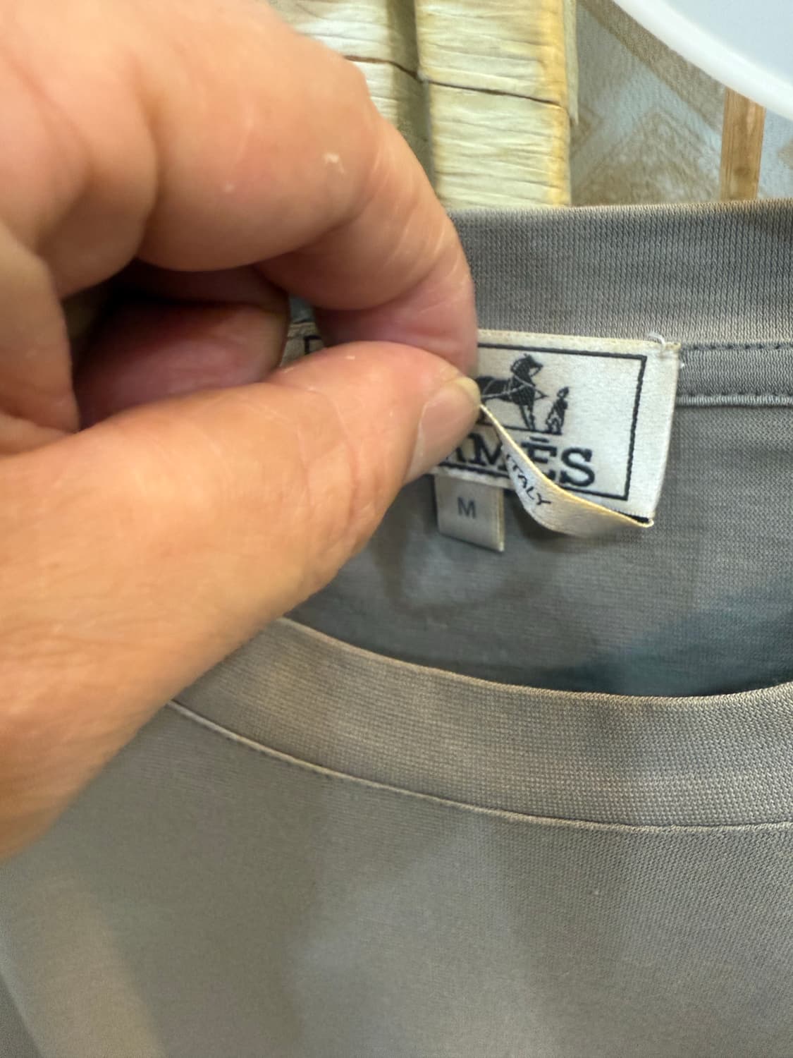 100 정품 에르메스 원포켓 반팔 팝니다 상품이미지3