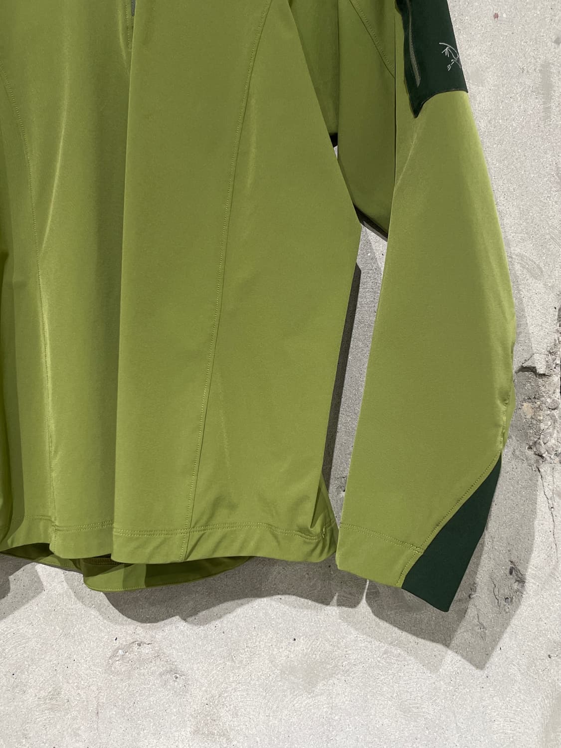 아크테릭스 우먼 그린 쿼터 집 스판덱스 자켓 상품이미지5