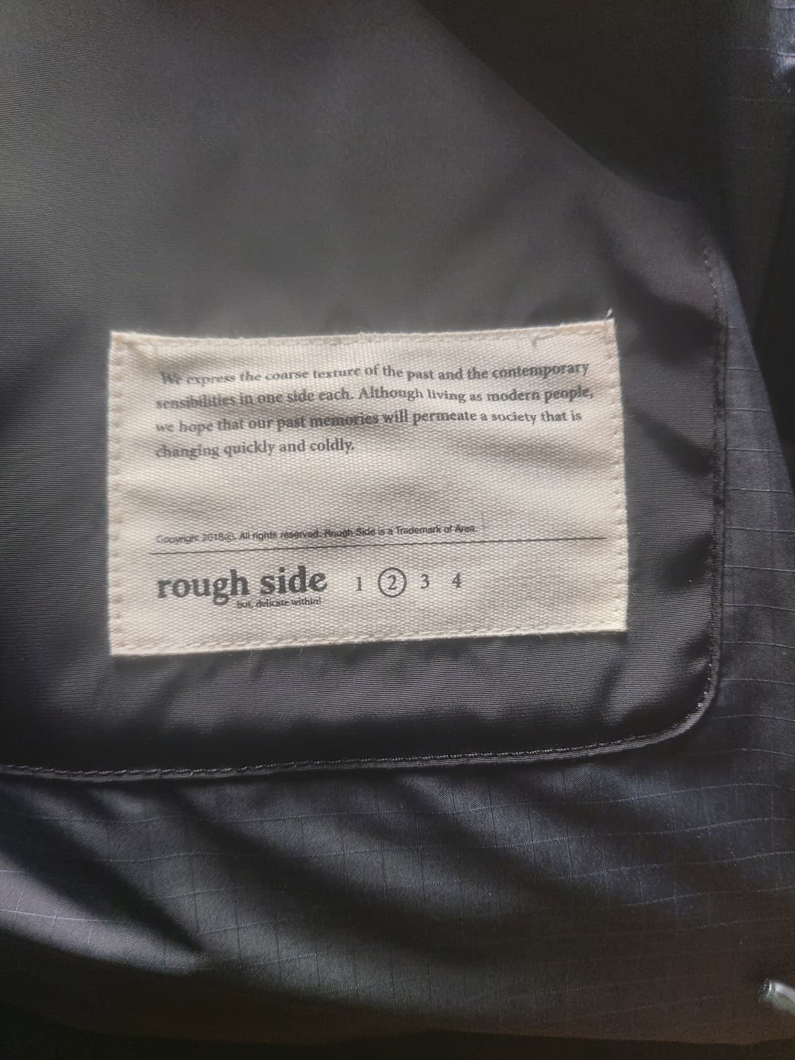 러프사이드 24fw 클라우드파카 블랙 상품이미지6