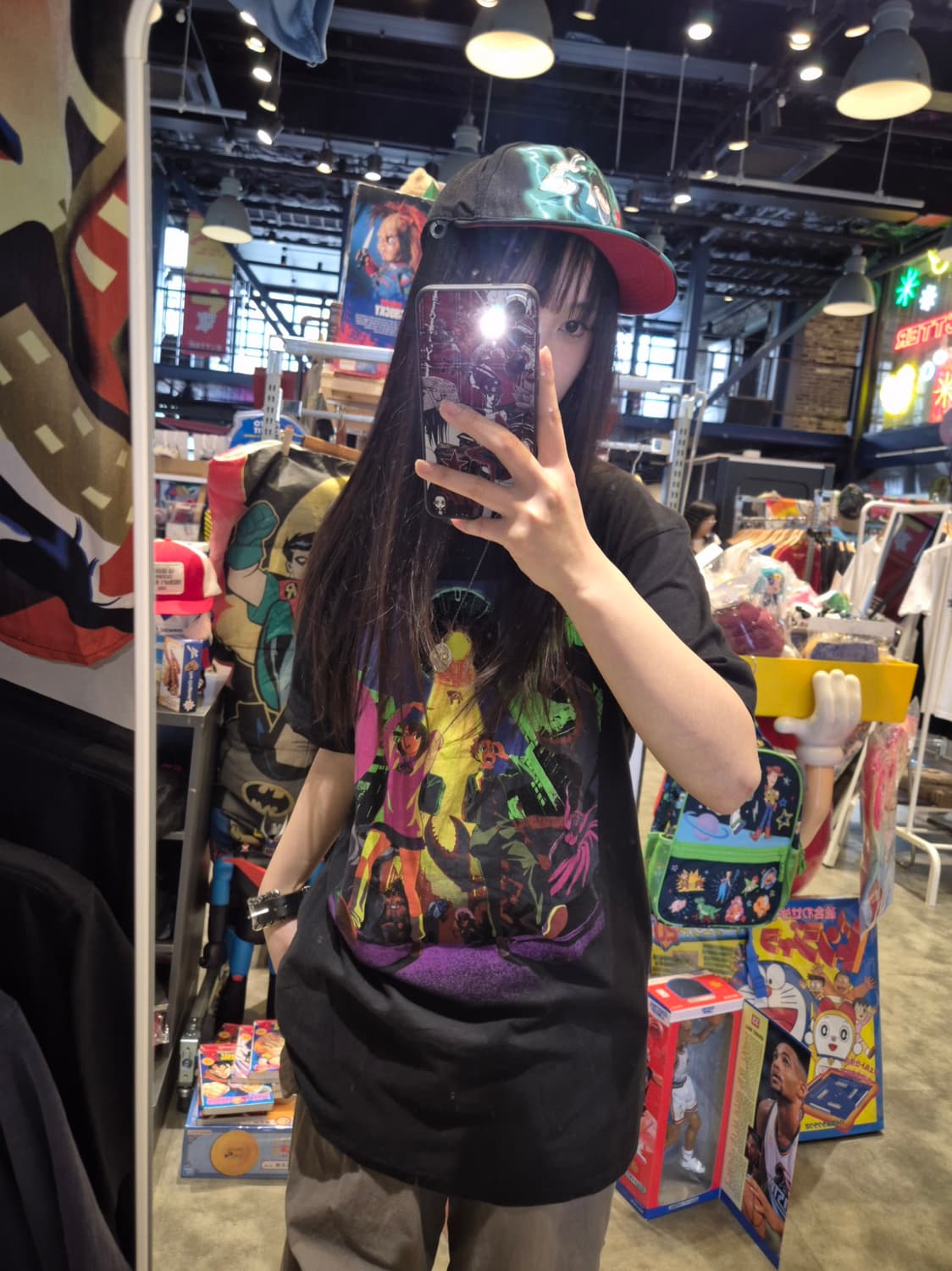 Hot topic 단다단 모모/오카룬 포스터 빈티지 티셔츠 상품이미지4