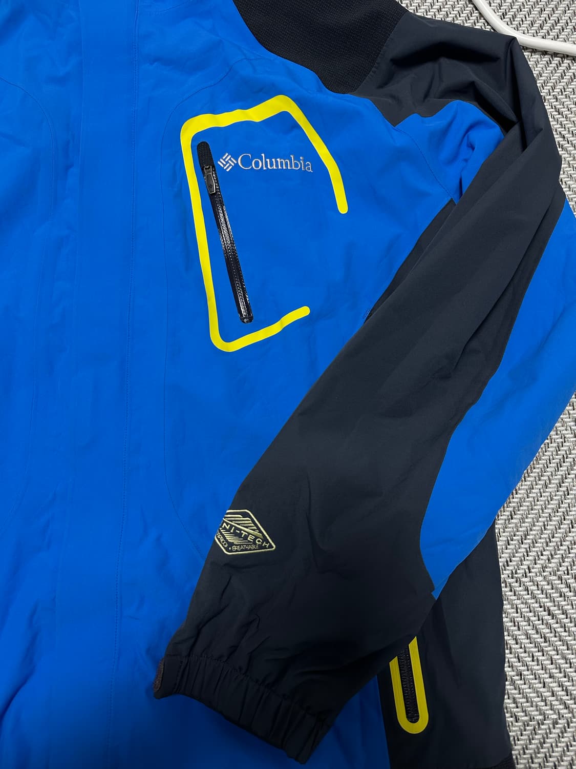 실착2회) 컬럼비아 방수 산악용 바람막이 XL 105~ 상품이미지2