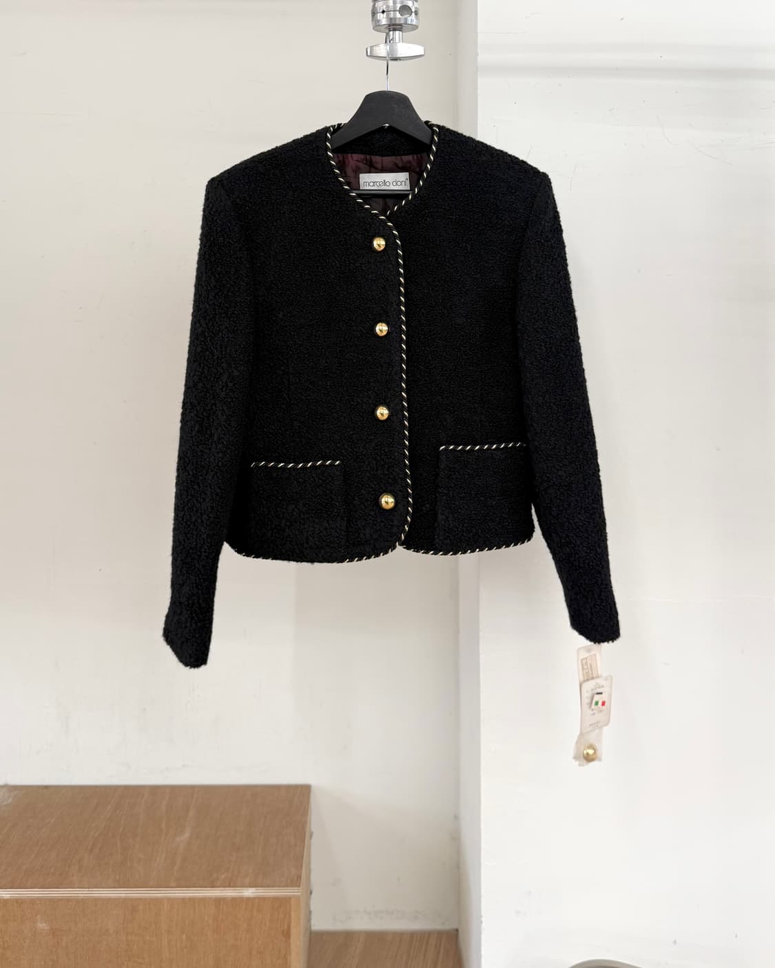 마르첼로 치오니 블랙 울 부클 자켓 상품이미지1