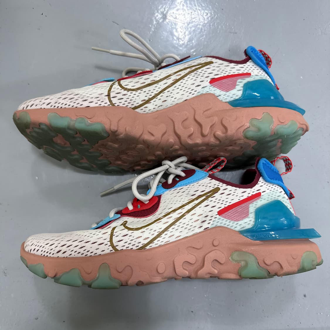 260 나이키 리액트 비전 데저트0203T 상품이미지2