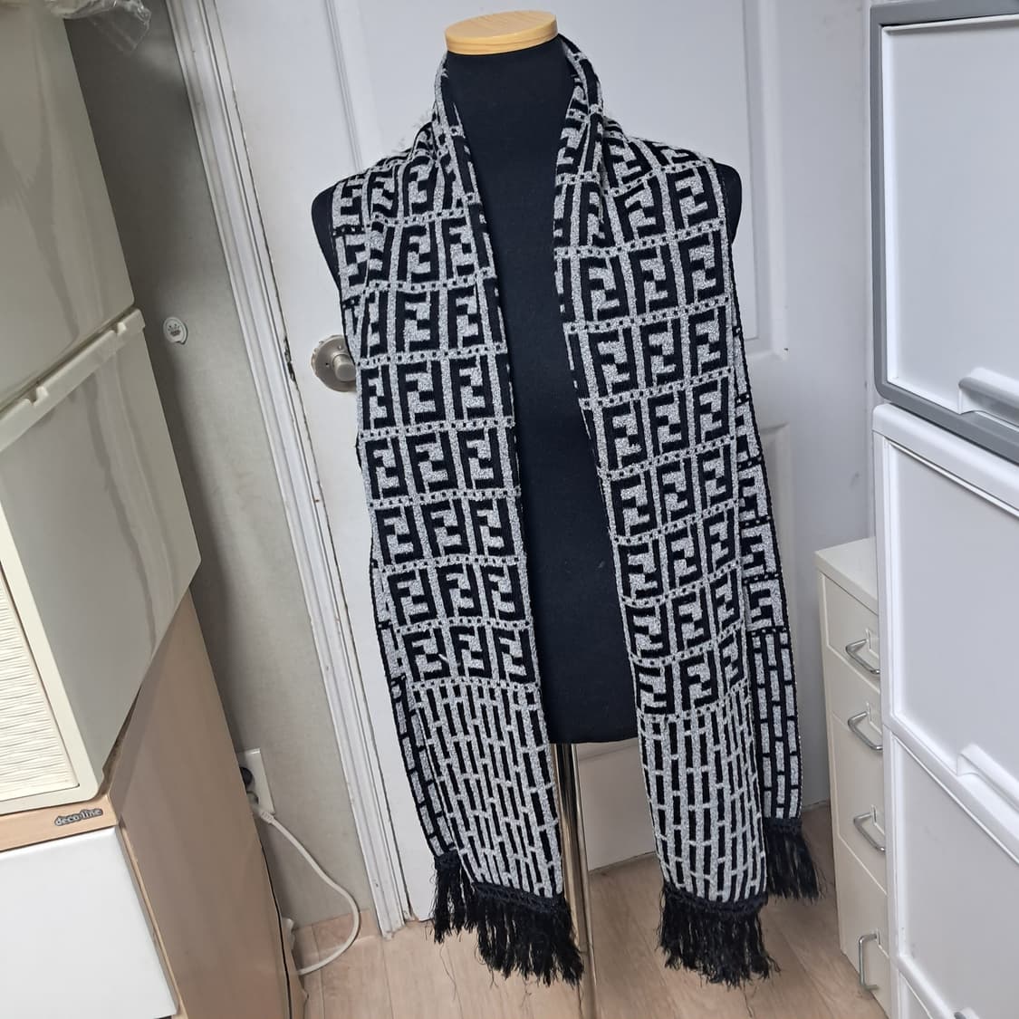 정품 펜디 FF 로고 리버시블 울 머플러 목도리(남녀공용) 상품이미지3