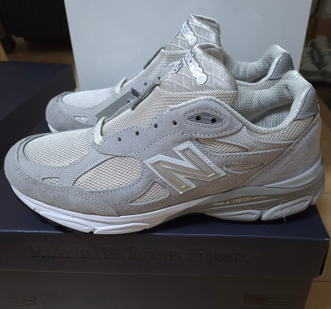(275)뉴발란스 990V3 키스 할로우 상품이미지3