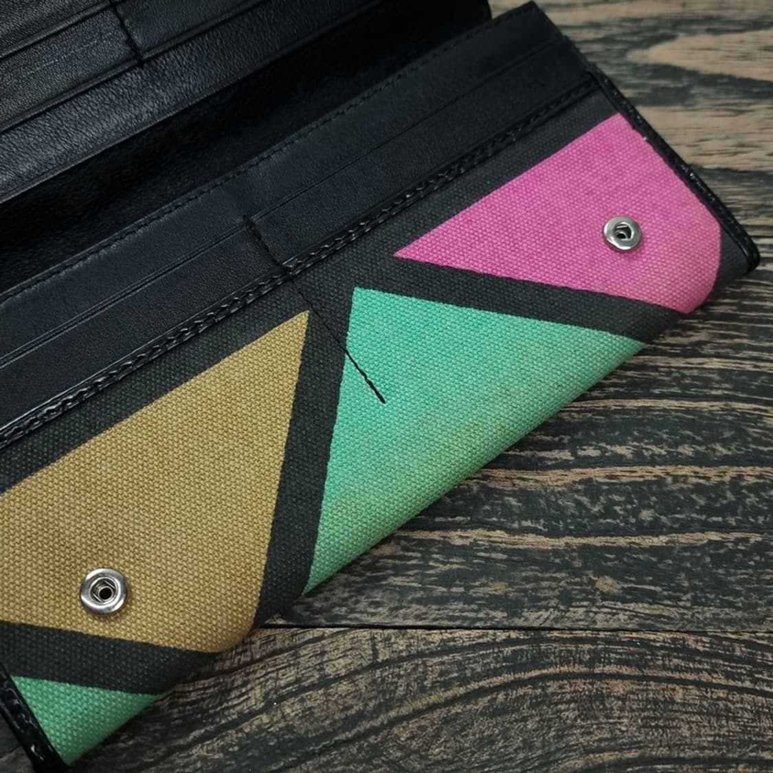 [비비안웨스트우드] 빈티지 기하학 패턴 ORB 엠블럼 장지갑 P01214 상품이미지9