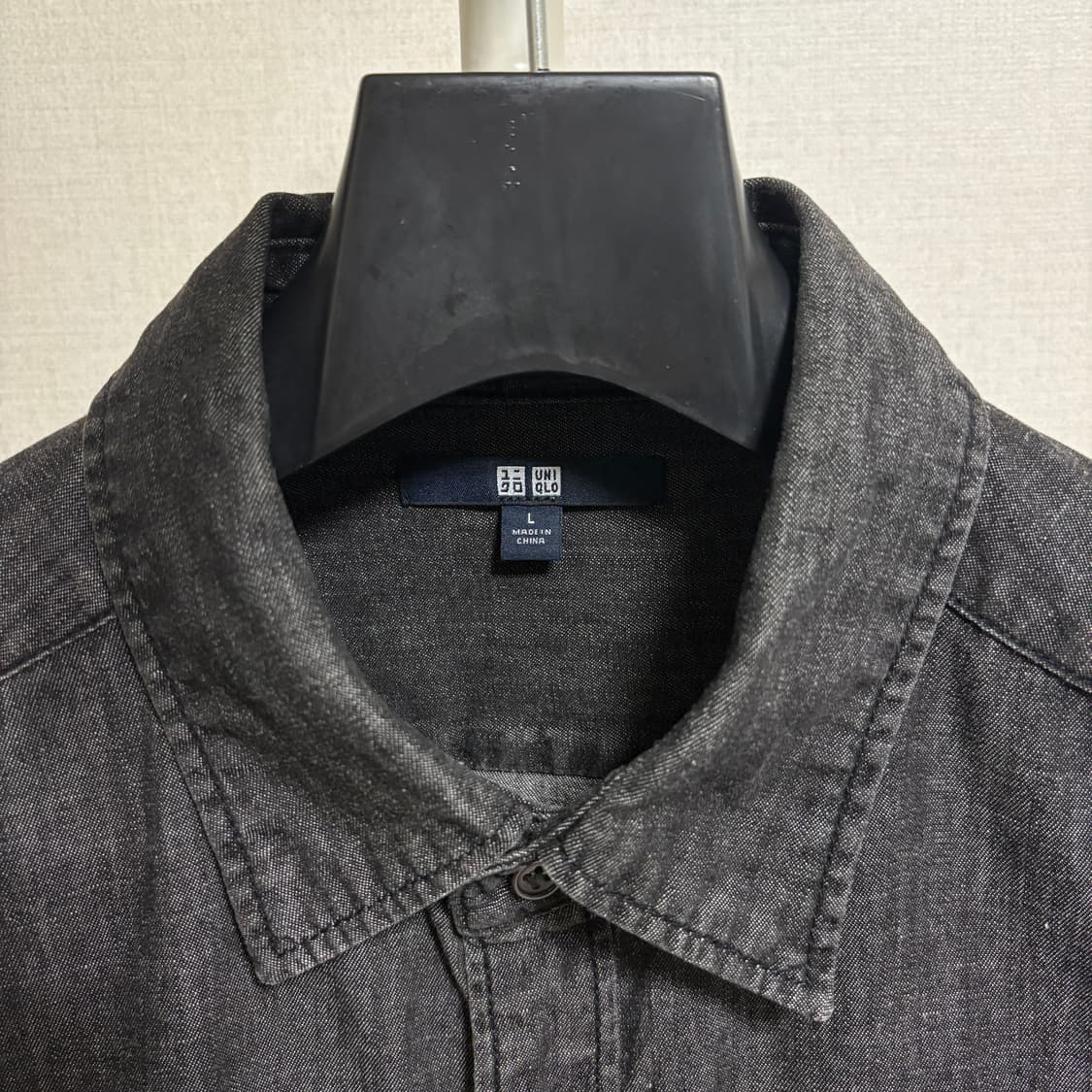 유니클로 베이직 데님 셔츠 / 흑청, L 상품이미지4