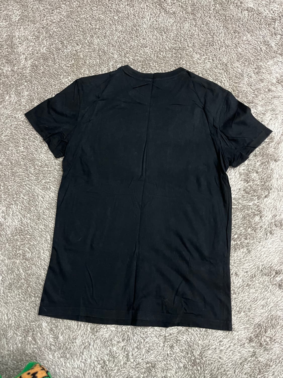 새상품 [GUESS] 게스 여성 반팔 블랙 M 상품이미지5