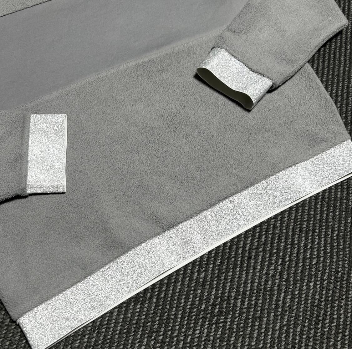 [M] Nike 나이키 우먼즈 그레이 후리스 맨투맨 상품이미지5