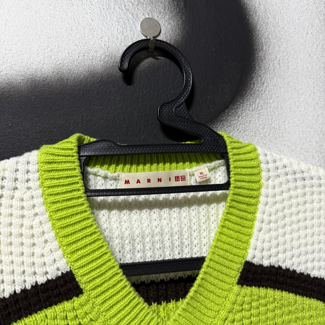 마르니 x 유니클로 니트 베스트 상품이미지3