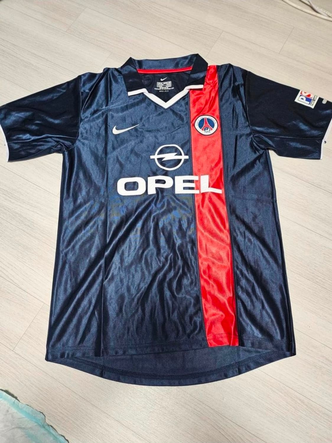 PSG 레트로 축구져지 상품이미지1