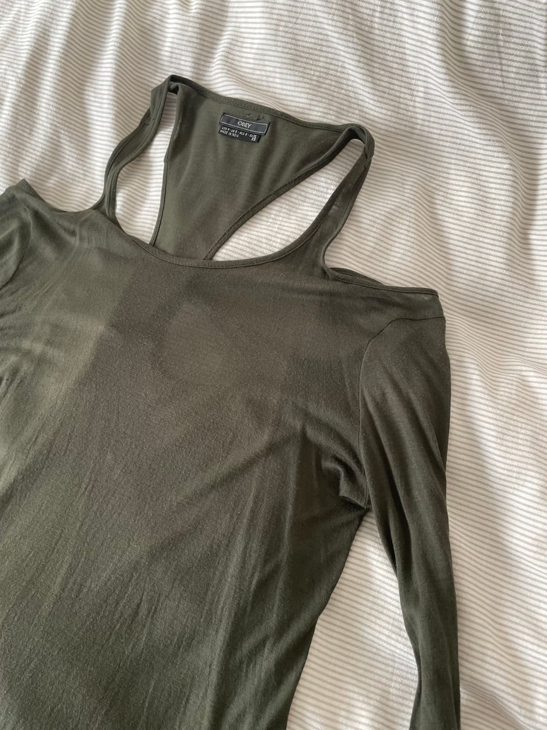 Obey 오프숄더 롱슬리브탑 상품이미지5