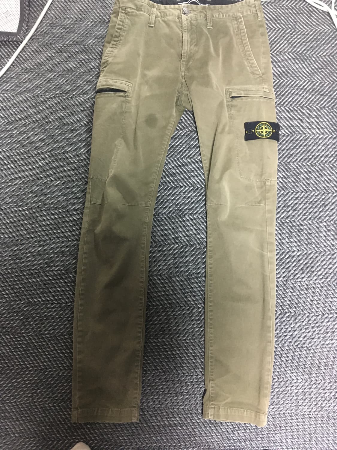 스톤아일랜드 조거 팬츠 상품이미지1