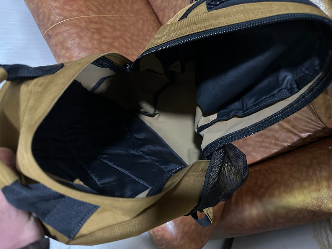 칼하트 킥플립 백팩 카멜/브라운 상품이미지7