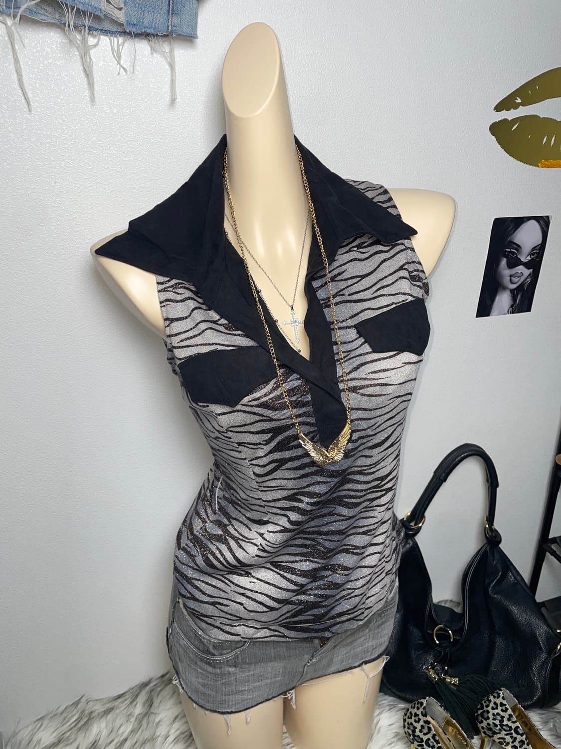 Zebra 지브라 글리터 홀터 나시 슬리브리스 상품이미지1