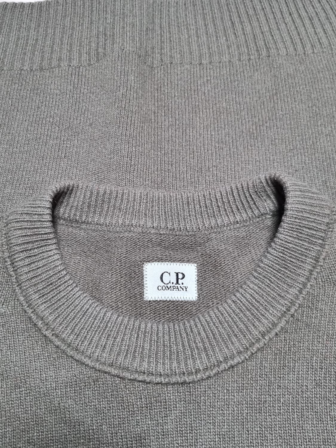 cp컴퍼니 니트 상품이미지3
