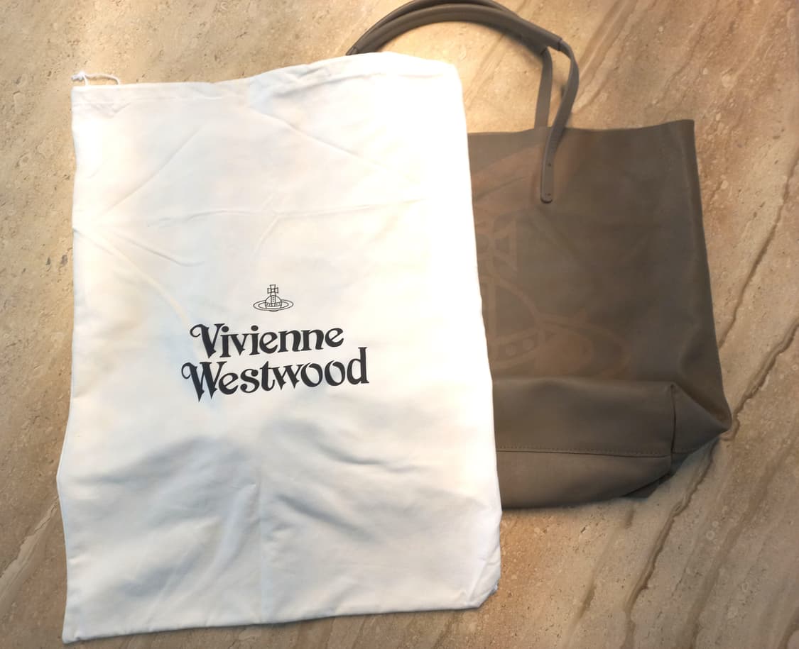 비비안웨스트우드 케냐 가죽 쇼퍼백



 상품이미지6