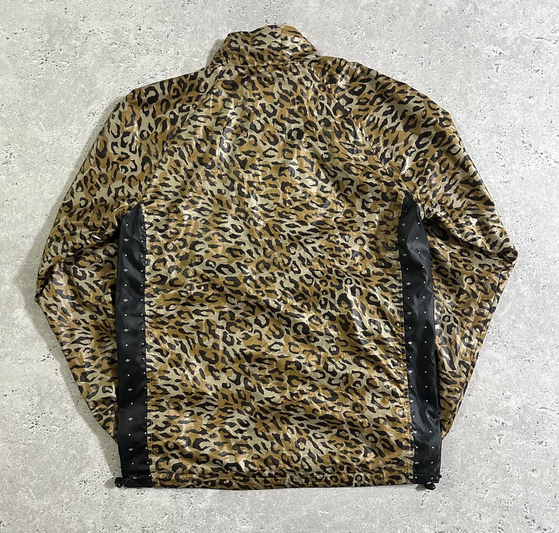 아디다스 블랙 레오파드 양면 리버시블 바람막이 상품이미지5