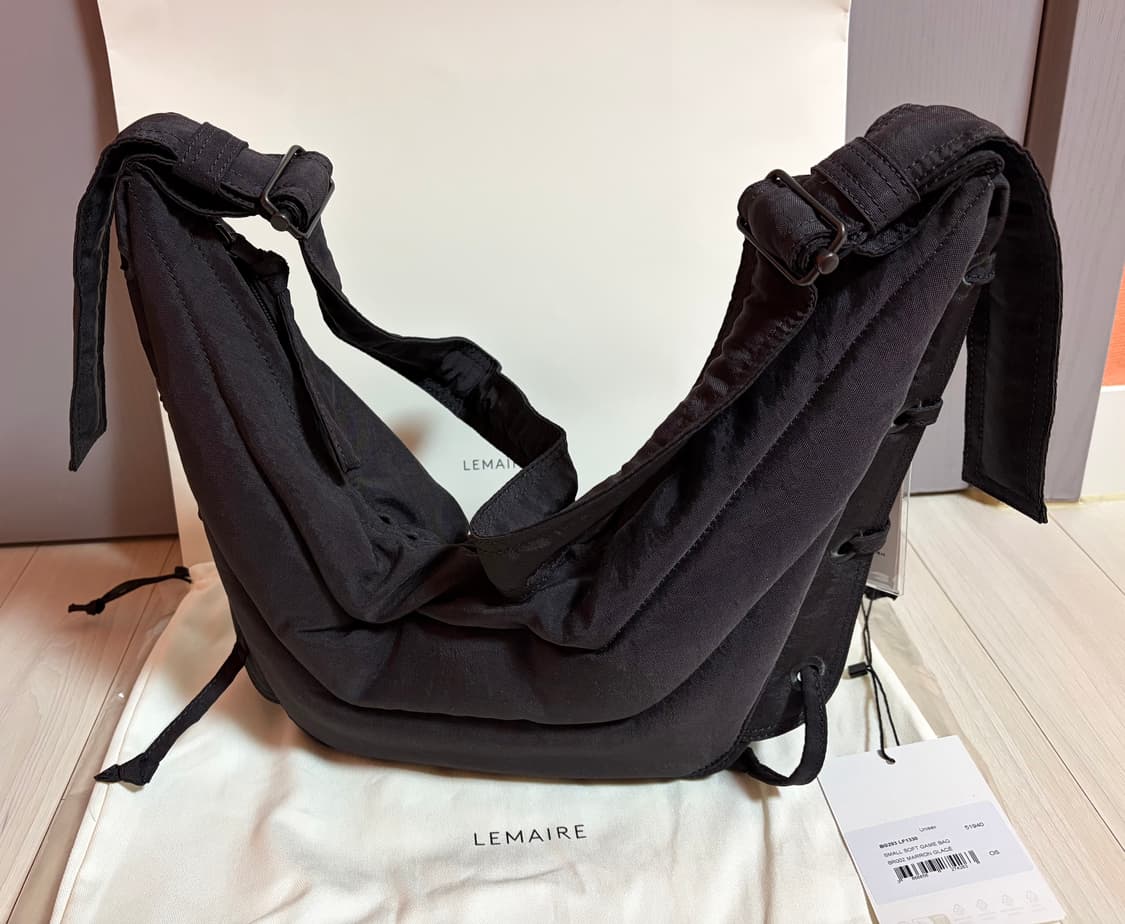 르메르 스몰 소프트 게임백 (Marron Glacé) 판매합니다. 상품이미지3