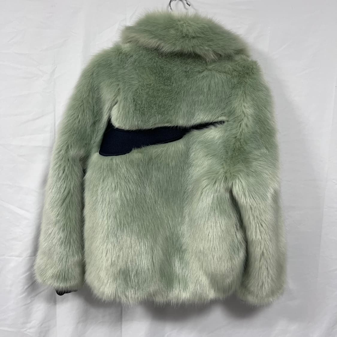 [남여공용] 나이키 X 엠부쉬 리버시블 그린 퍼자켓 (새상품) 상품이미지6