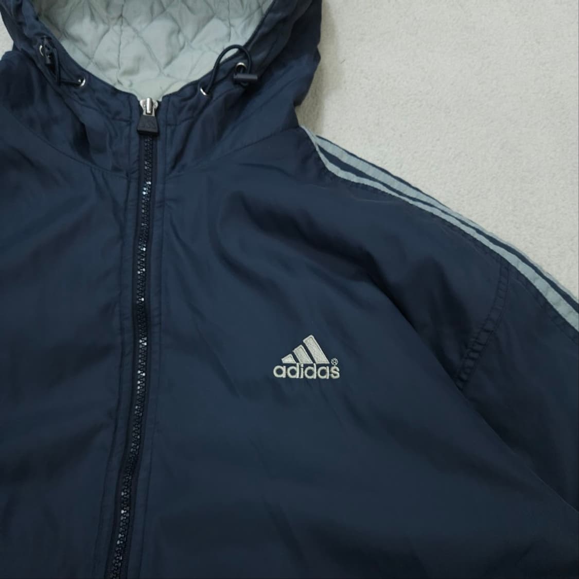 아디다스 누빔 바람막이 점퍼 105 상품이미지2