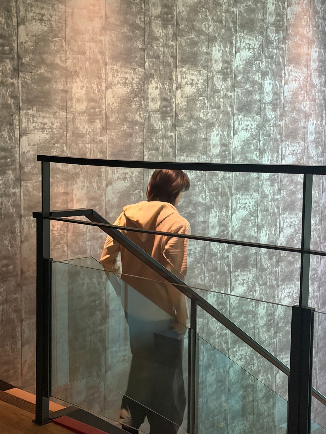 이세이미야케 옴므플리세 후드 집업 아이보리컬러 2사이즈 상품이미지3