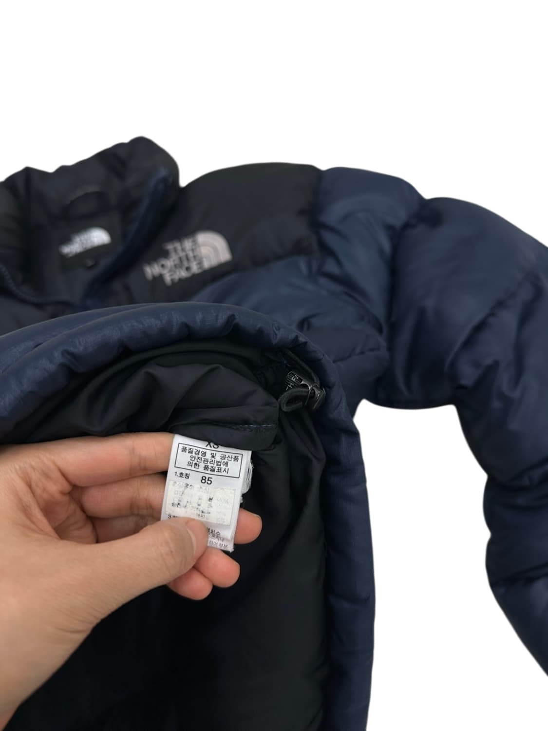 노스페이스 눕시 700 구스다운 블랙& 네이비 (XS) 상품이미지8