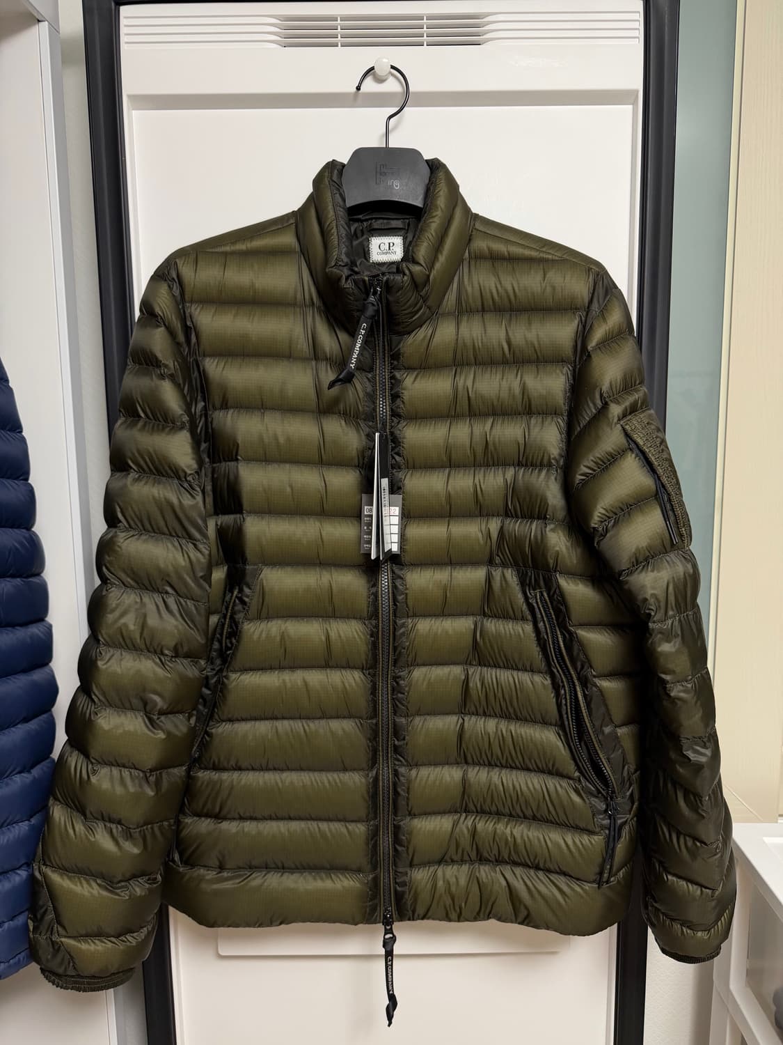 씨피컴퍼니 디디쉘 경량패딩 상품이미지1