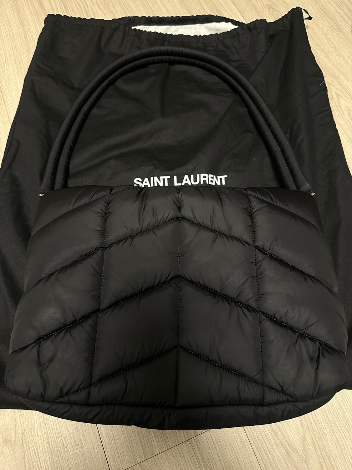 생로랑 나일론 푸퍼백 퍼퍼 상품이미지2