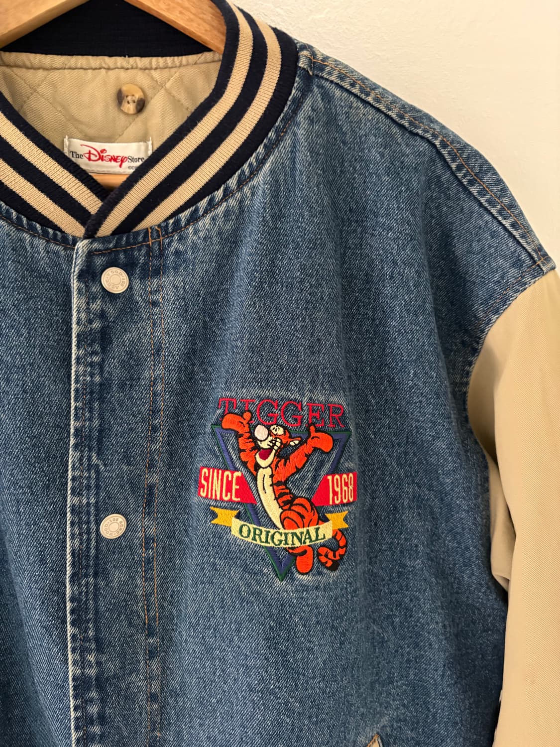 90's vtg Disney Tigger 1968 Denim Varsit 상품이미지2