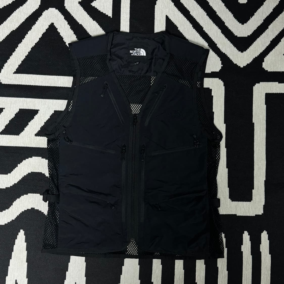 노스페이스 고프코어 메쉬 조끼 L 상품이미지1
