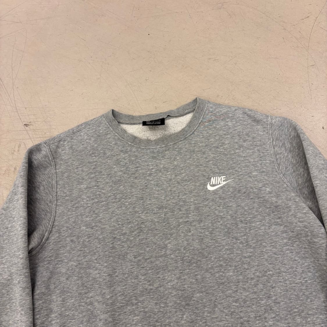 나이키 베이직 그레이 맨투맨 상품이미지2