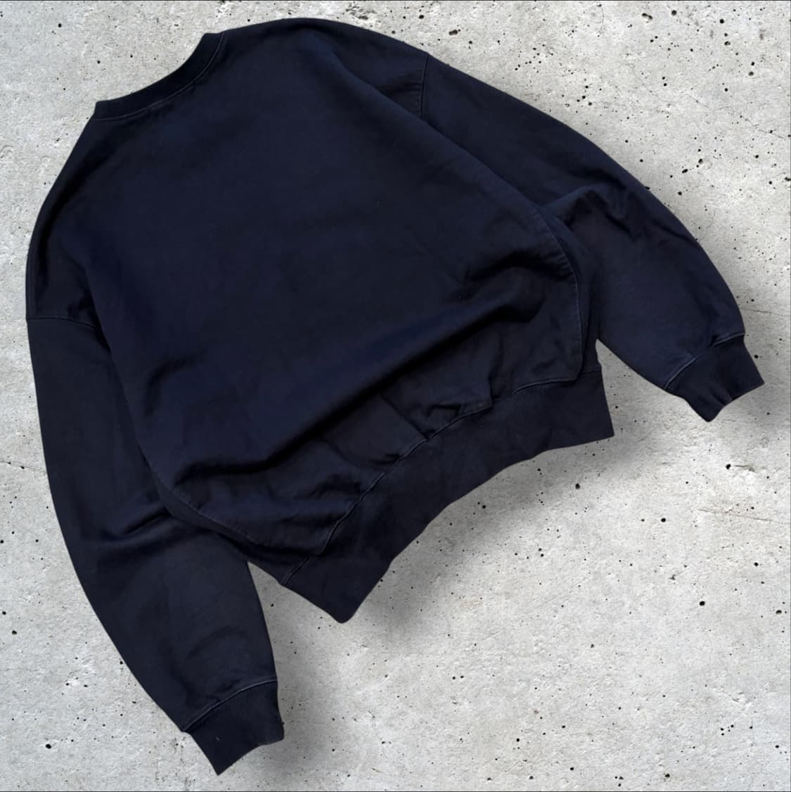 [OS] 마르디 메크르디 플라워 네이비 맨투맨 D760 상품이미지2