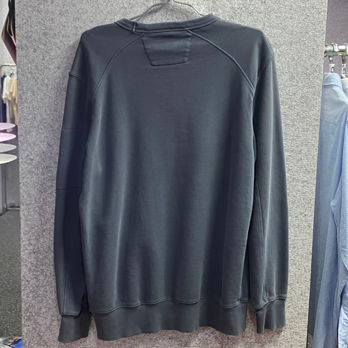Cp컴퍼니 19ss 렌즈 스웻 셔츠 B2770   상품이미지3