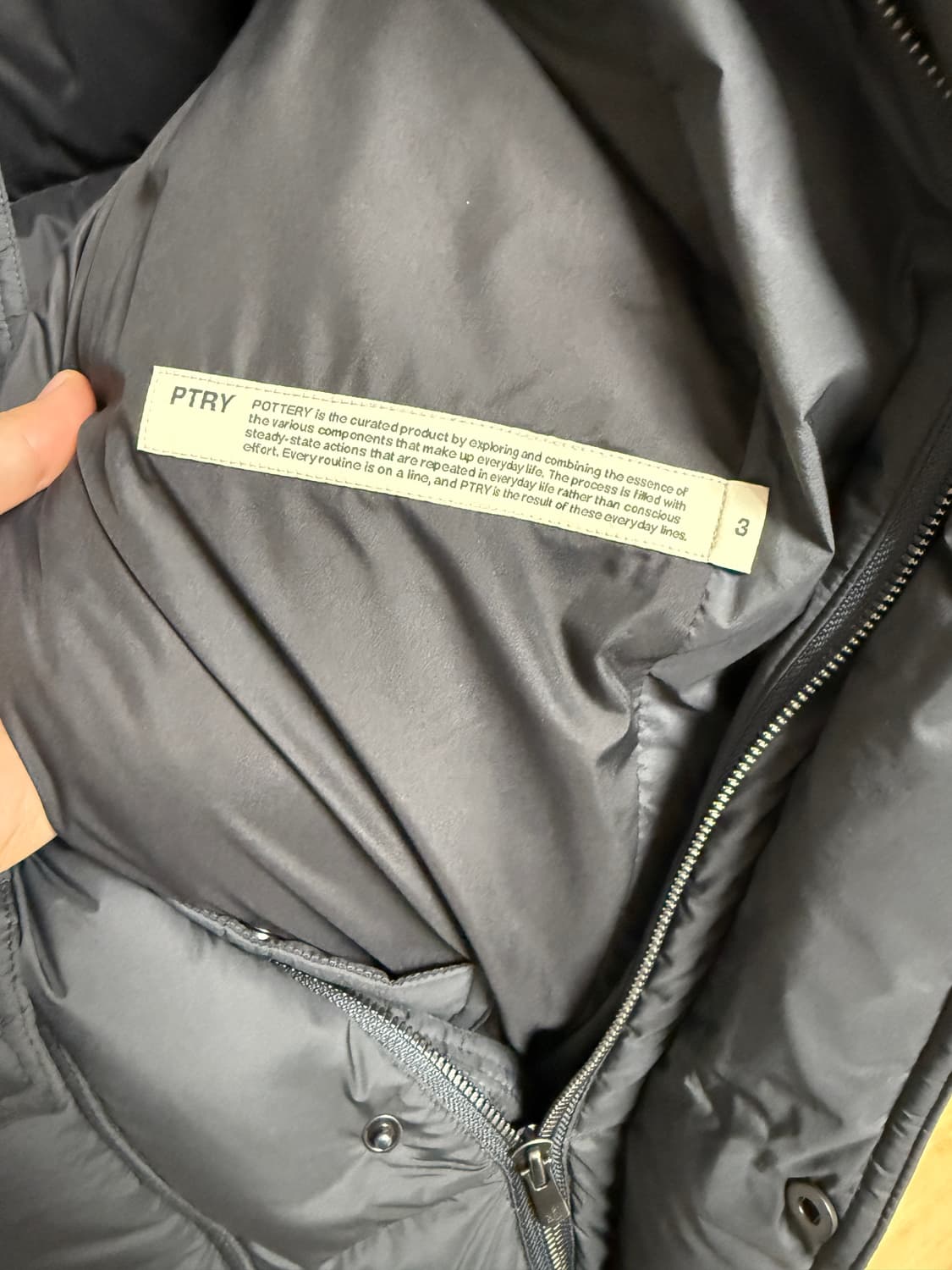 포터리 24fw 구스 다운 파카 차콜 네이비 3사이즈 상품이미지4