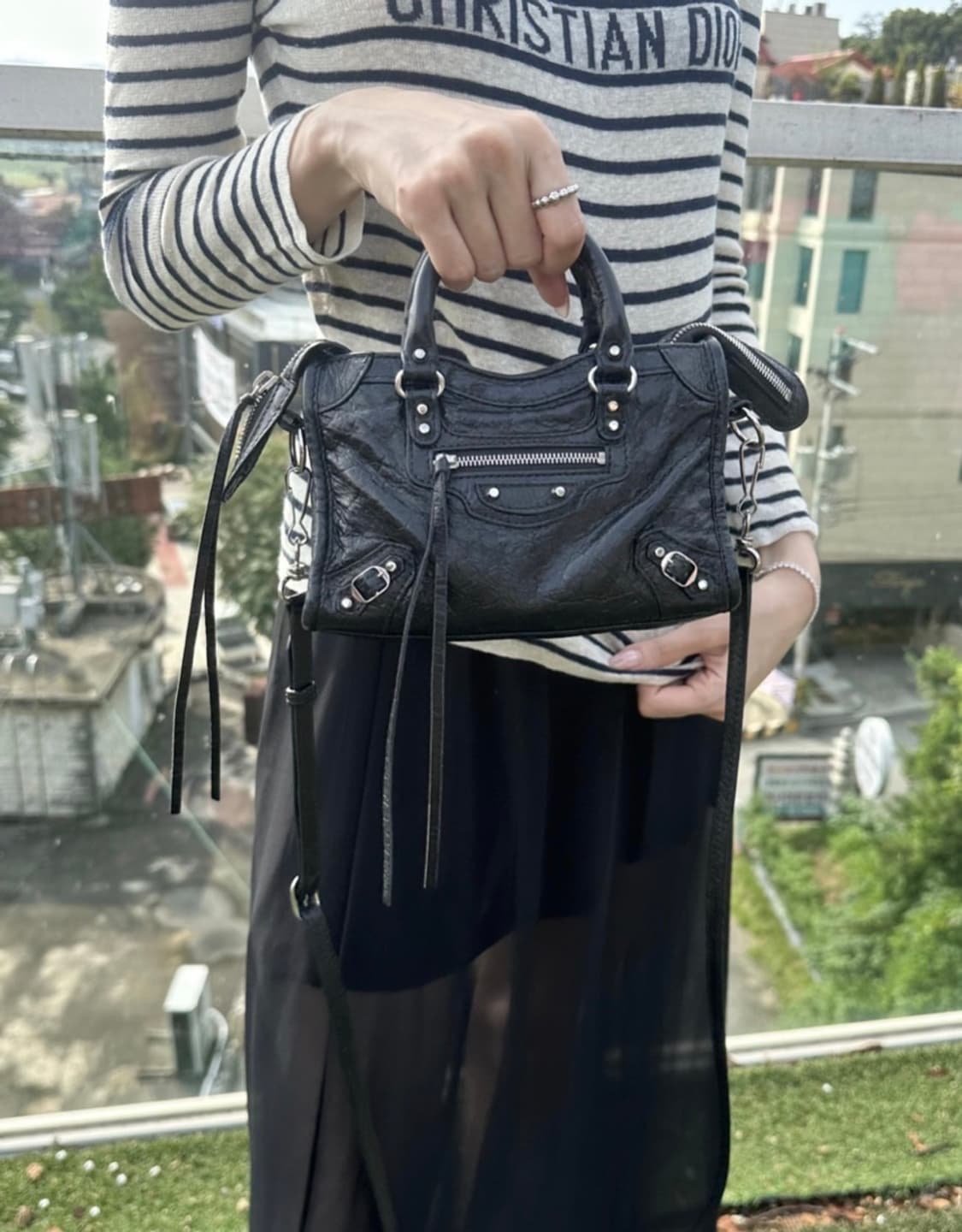 [A+ 정품] 발렌시아가 시티 모터백 나노 블랙 상품이미지7