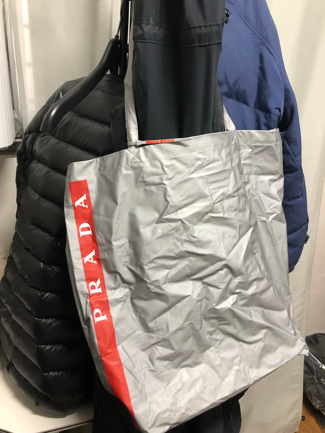 프라다 에코백 상품이미지4