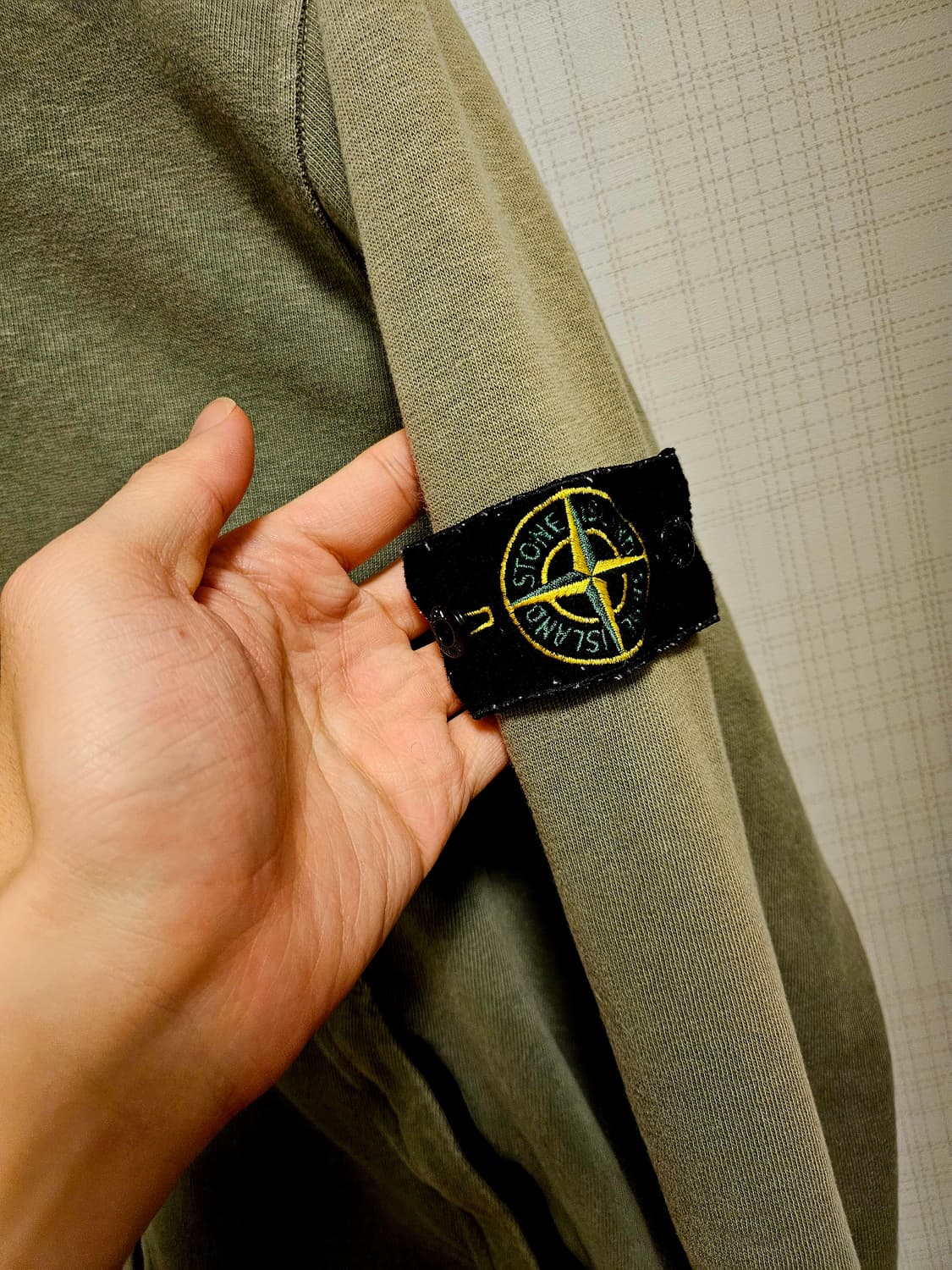 [정품] 스톤아일랜드 워시드 카키 후드집업 저렴하게 판매합니다! 상품이미지2