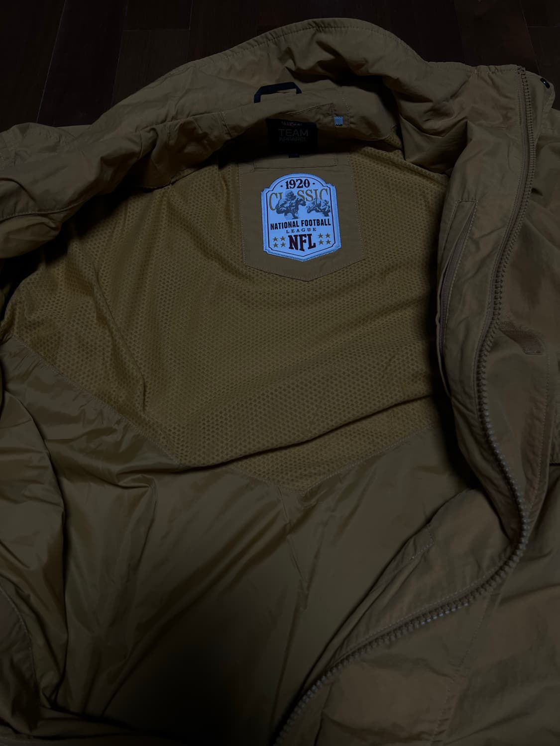 NFL 윈드브레이커 카멜컬러 상품이미지6