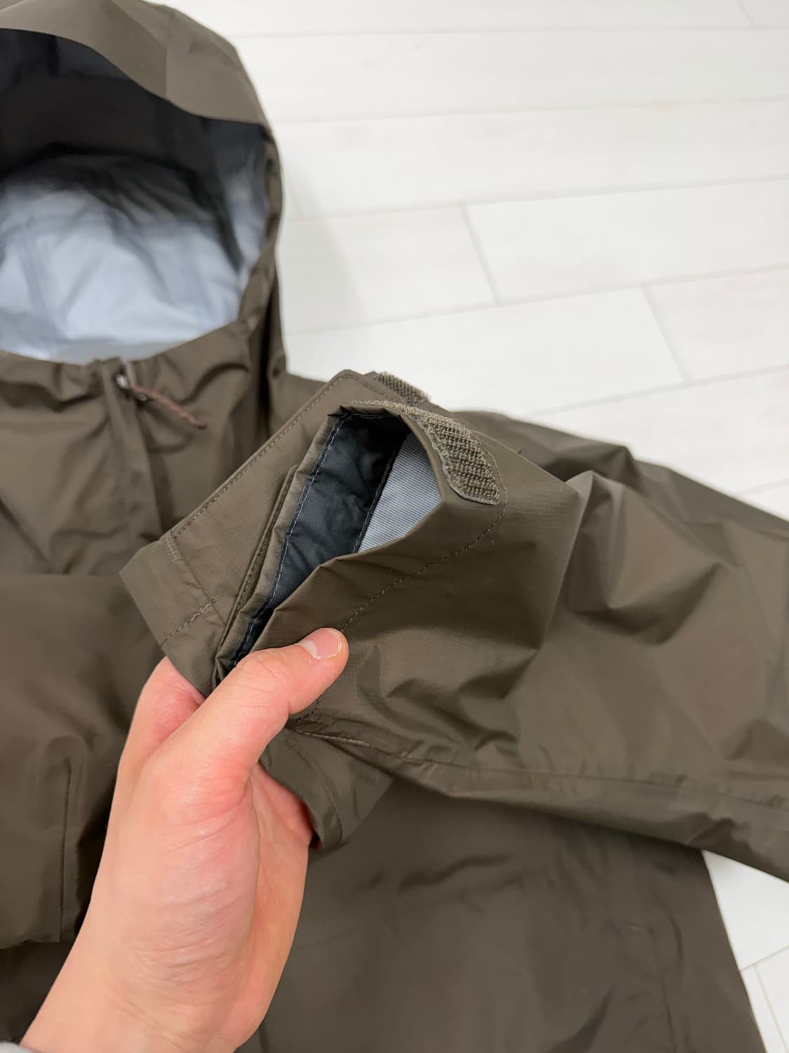 파타고니아 토렌쉘 다크월넛 M 사이즈  상태 9.8/10  이 색상은 전 상품이미지2