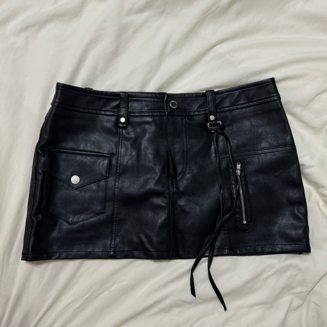보헴서 _ Low Cargo Leather Mini Skirt Black 상품이미지2