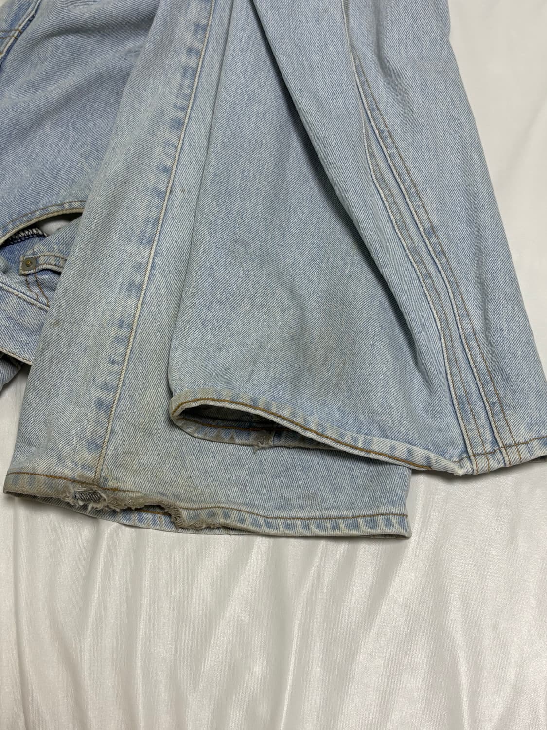 NVRFRGT twisted denim jeans 상품이미지4