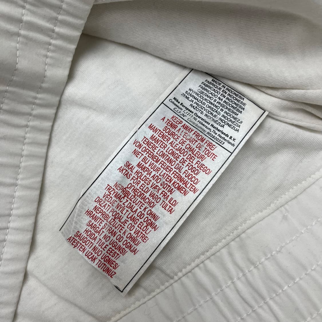 나이키 검빨배색 화이트 바람막이 L 상품이미지6