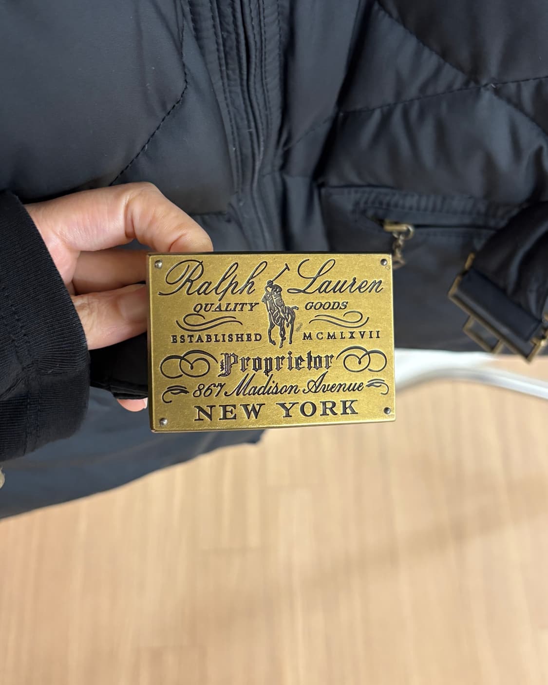 랄프로렌 블랙 램스 퍼 카라 벨티드 다운 자켓 상품이미지6