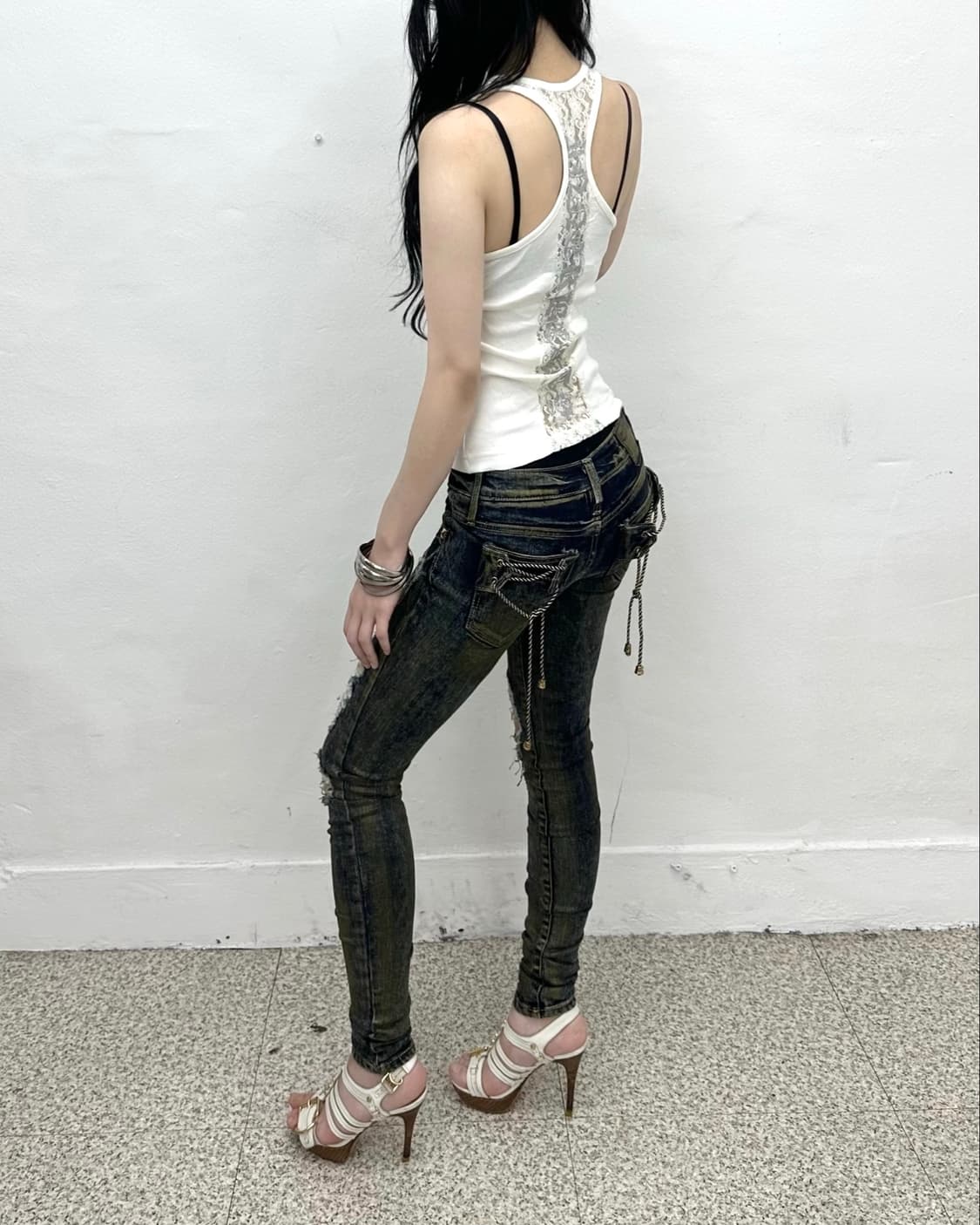 cross lace line detail sleeveless 상품이미지2