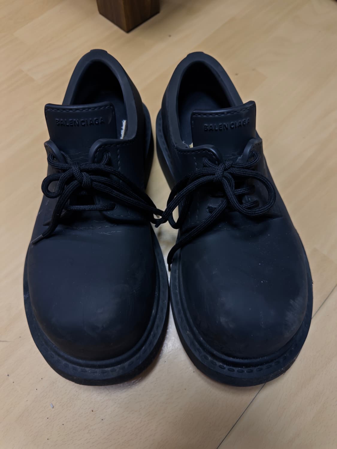 발렌시아가 스테로이드 더비 42 팝니다 상품이미지3